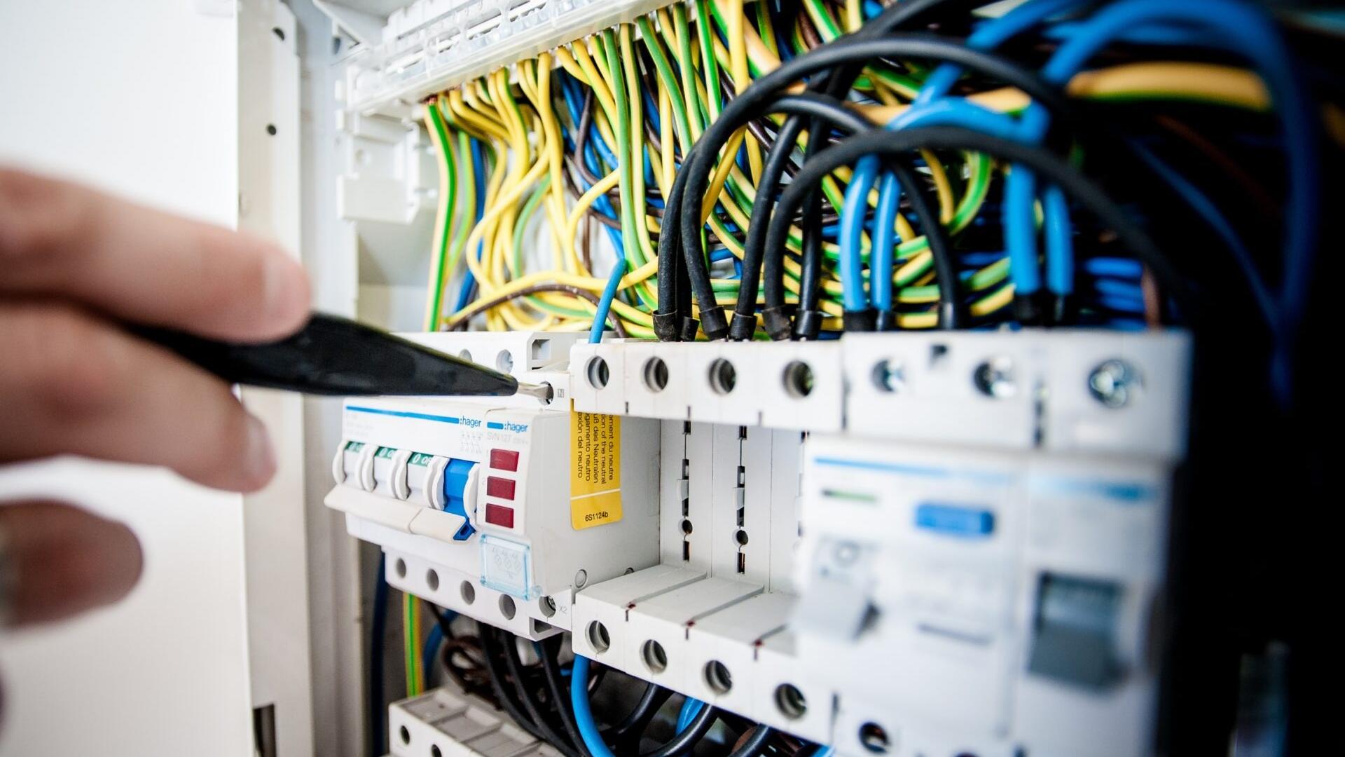 Adaptación a Normativas Eléctricas en Jávea - Cumpla con la REBT